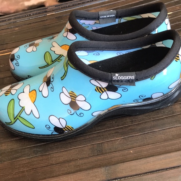 🚨B2G1 New SLOGGERS Blue Bee & Daisy Waterproof Rain/Weather Booties - Picture 3 of 7